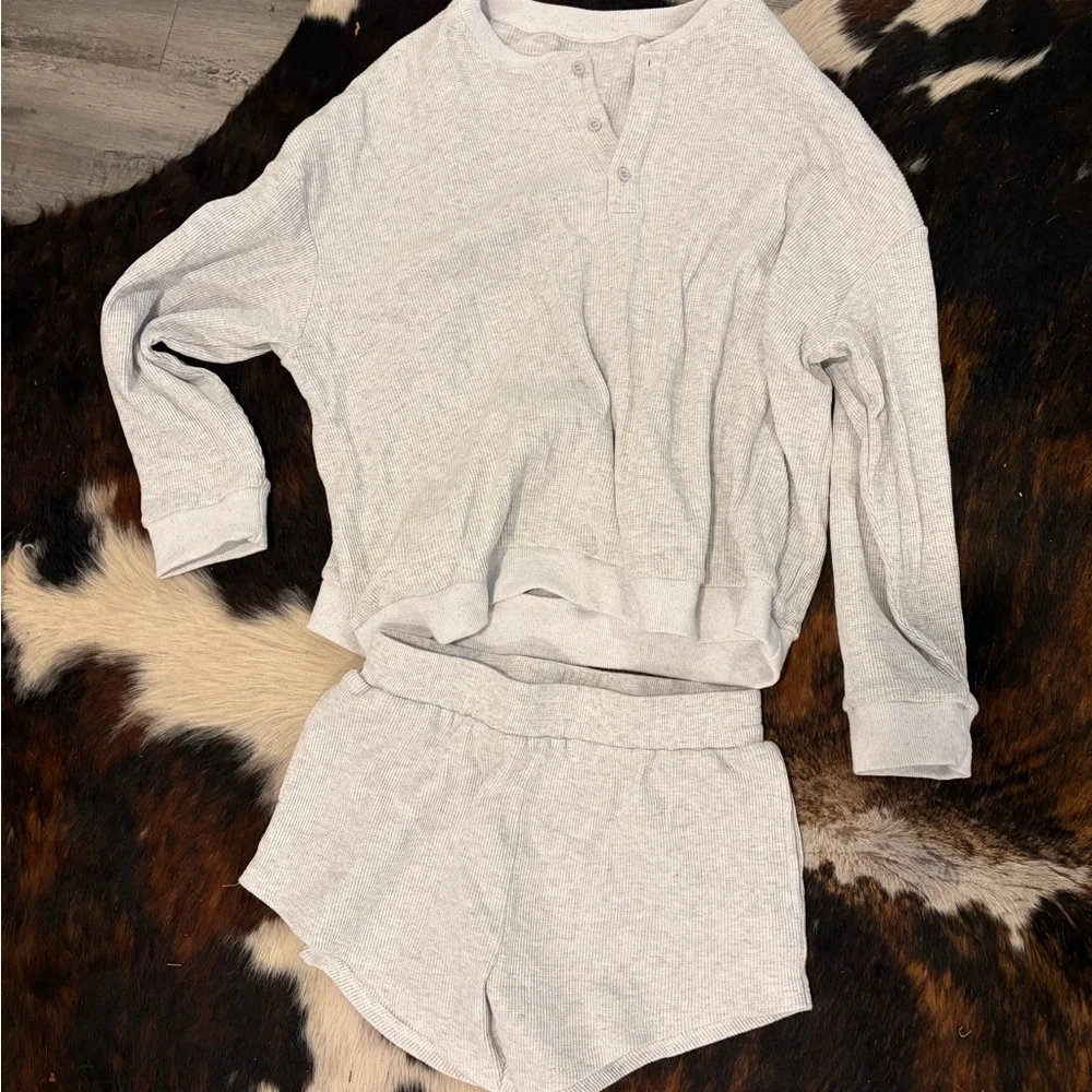 Women's Gray waffle Shorts Set - Picture 1 of 2